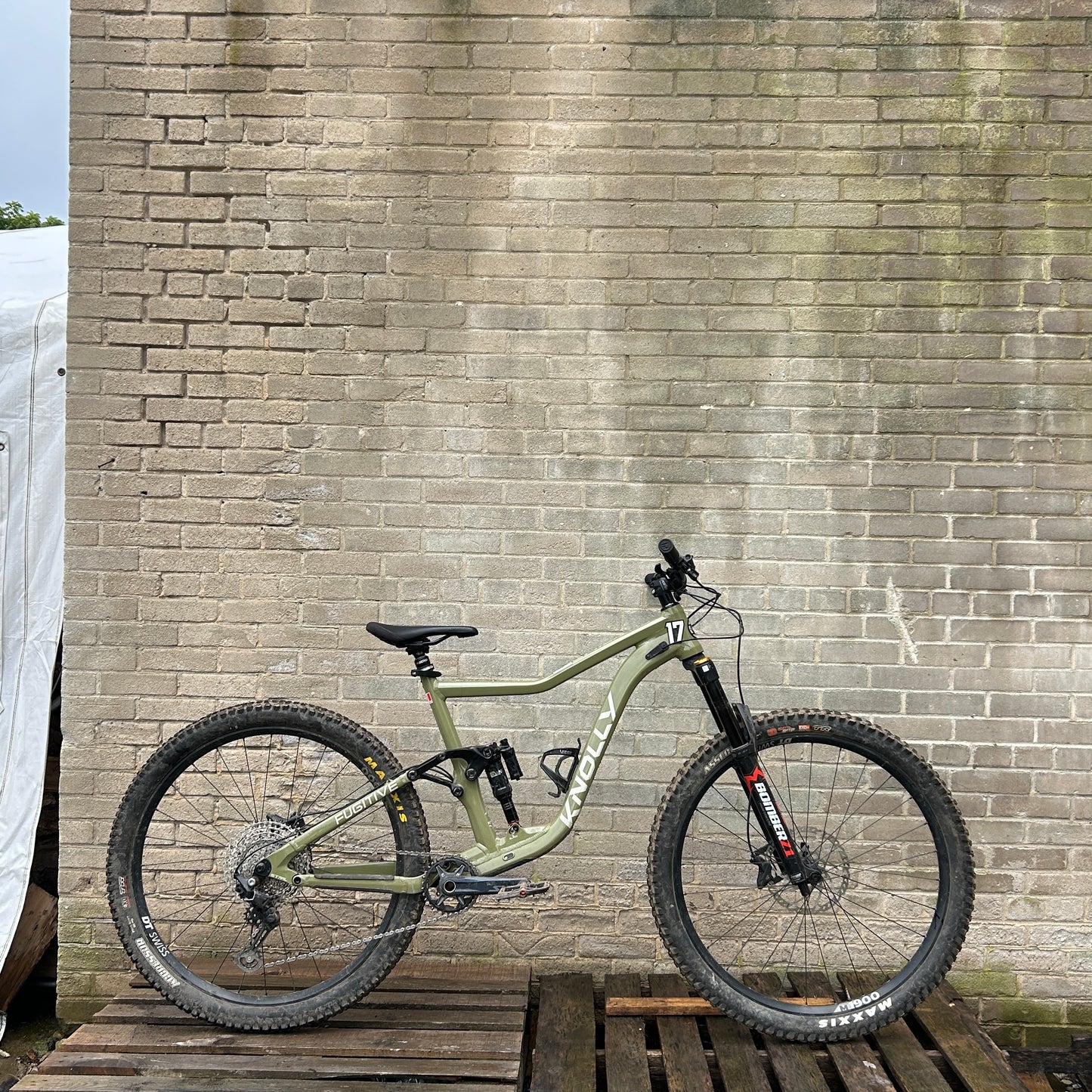 Knolly fugitive XL (demo)